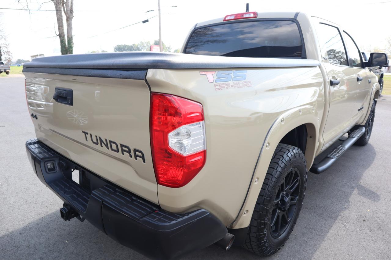 Toyota Tundra 4WD SR5 CrewMax 5.5' Bed 5.7L (Natl) 2017