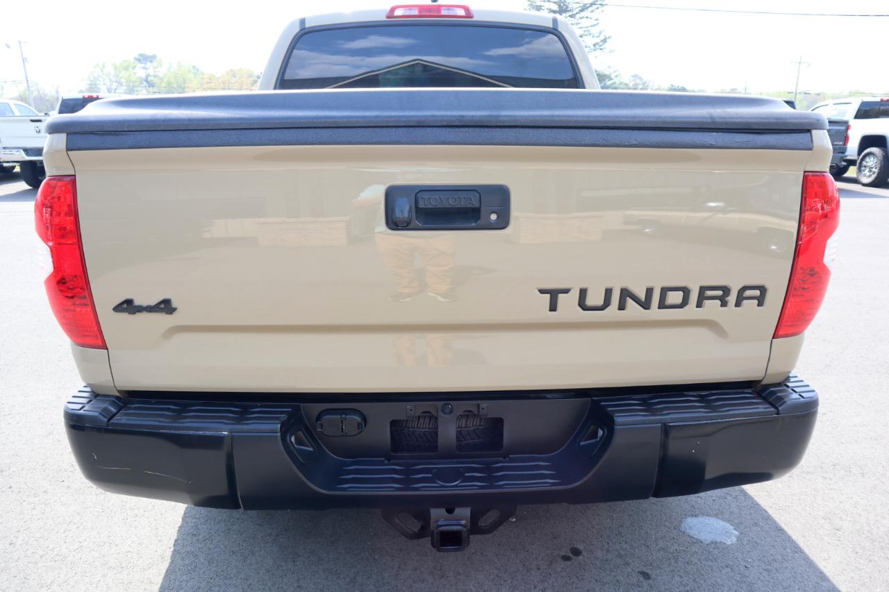 Toyota Tundra 4WD SR5 CrewMax 5.5' Bed 5.7L (Natl) 2017