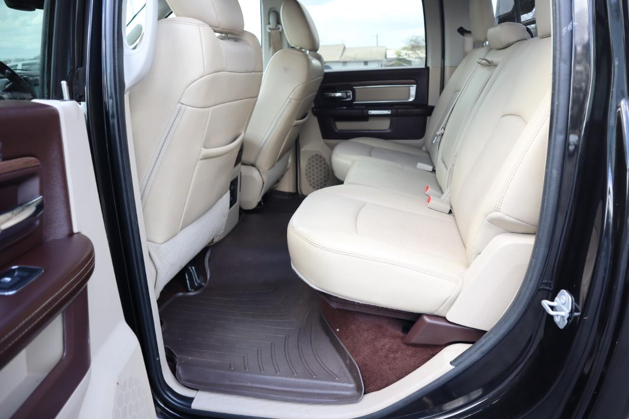 RAM 3500 Laramie 4x4 Crew Cab 8' Box 2017