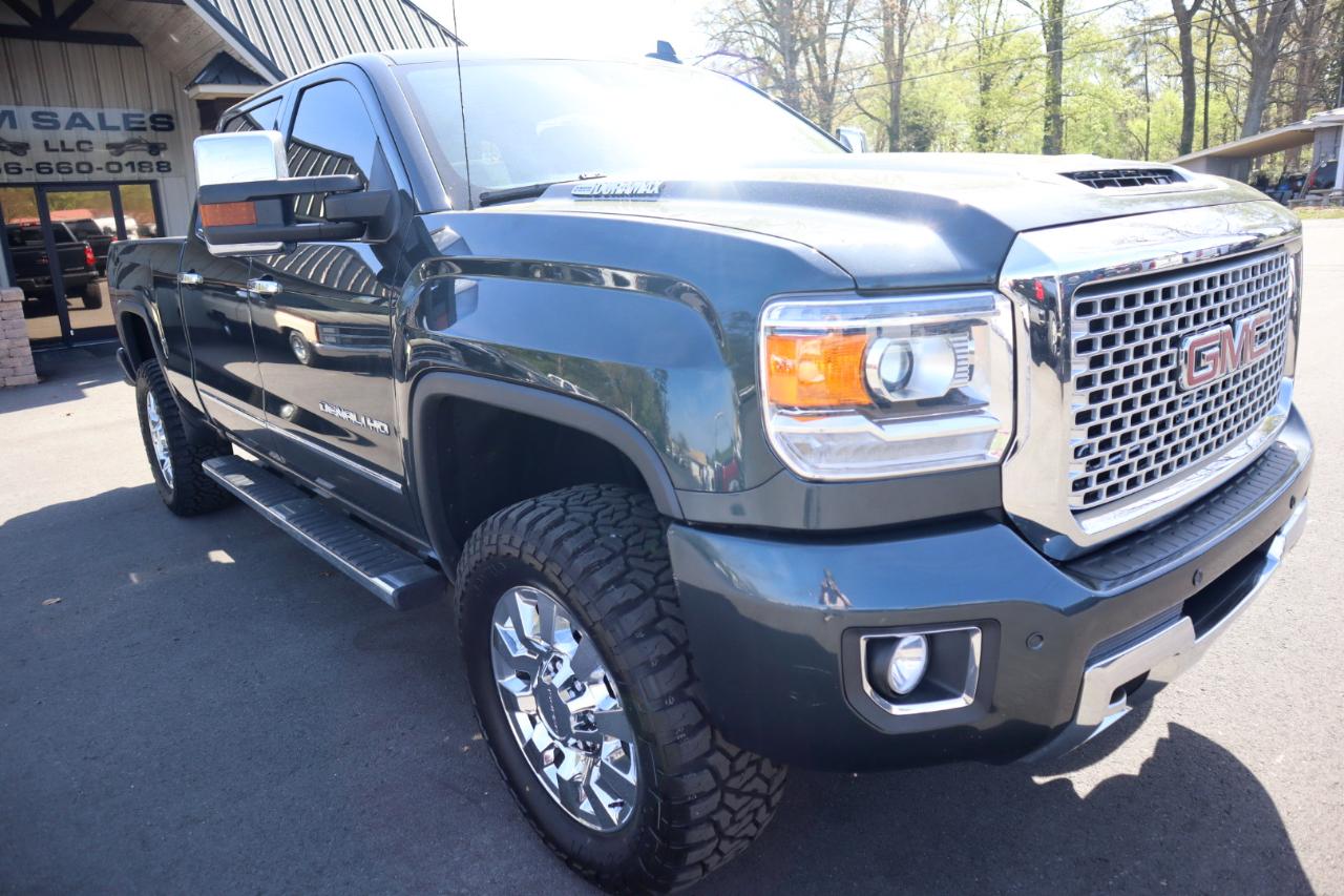 GMC Sierra 2500HD 4WD Crew Cab 153.7" Denali 2017