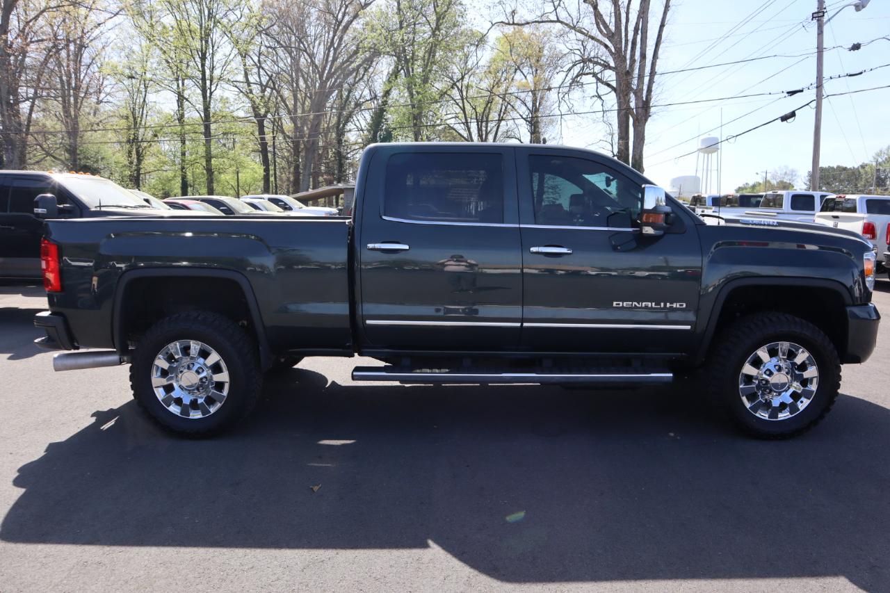 GMC Sierra 2500HD 4WD Crew Cab 153.7" Denali 2017