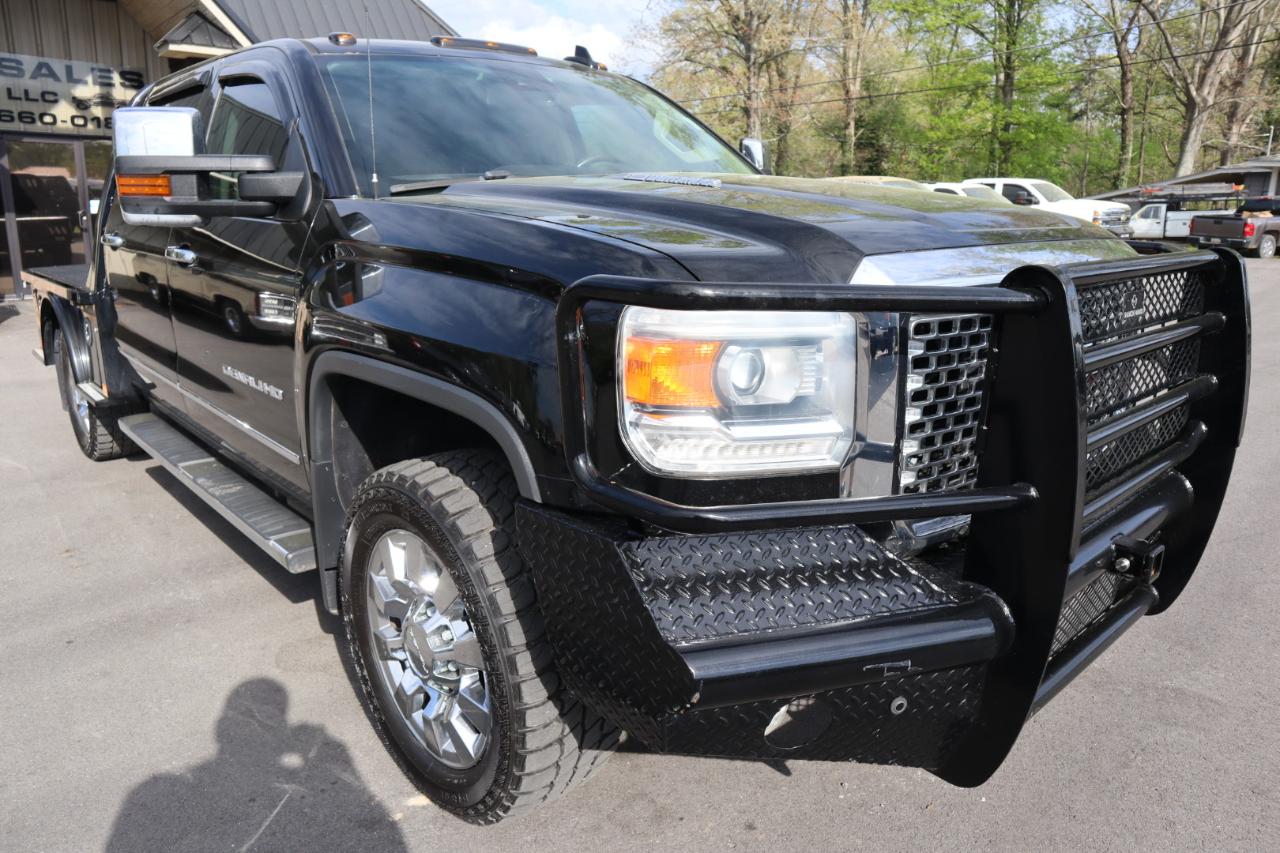GMC Sierra 2500HD available WiFi 4WD Crew Cab 153.7" Denali 2015