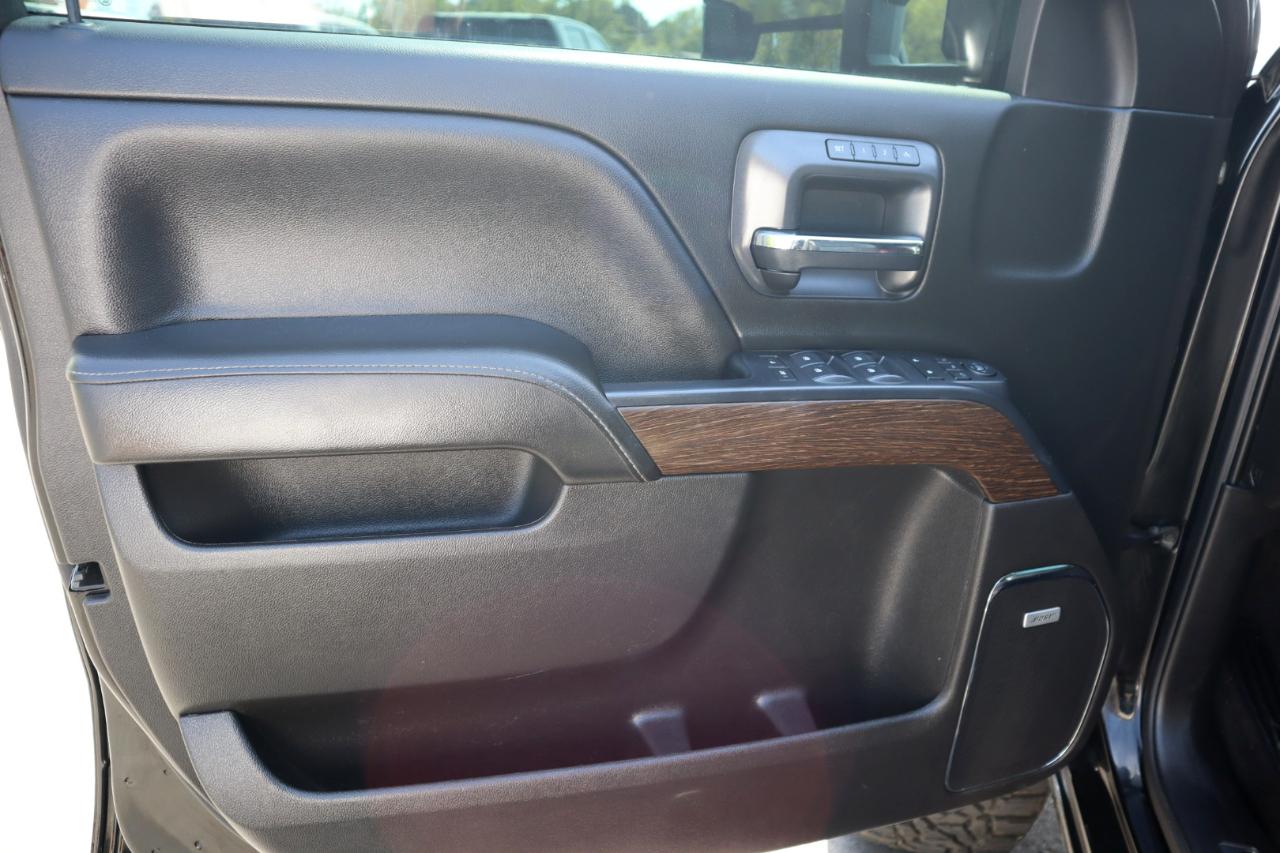 GMC Sierra 2500HD 4WD Crew Cab 153.7" Denali 2017