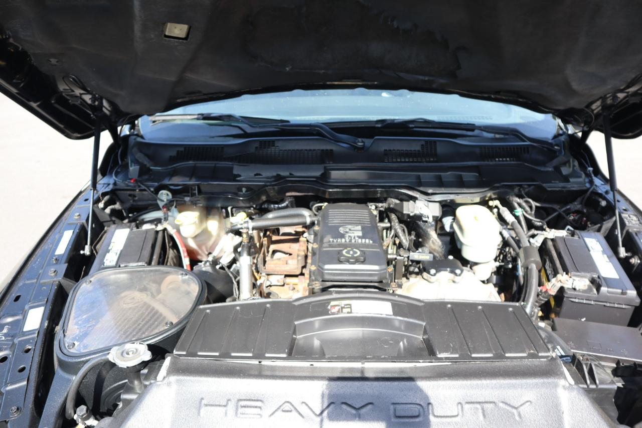 RAM 3500 4WD Crew Cab 169" Laramie Limited 2012