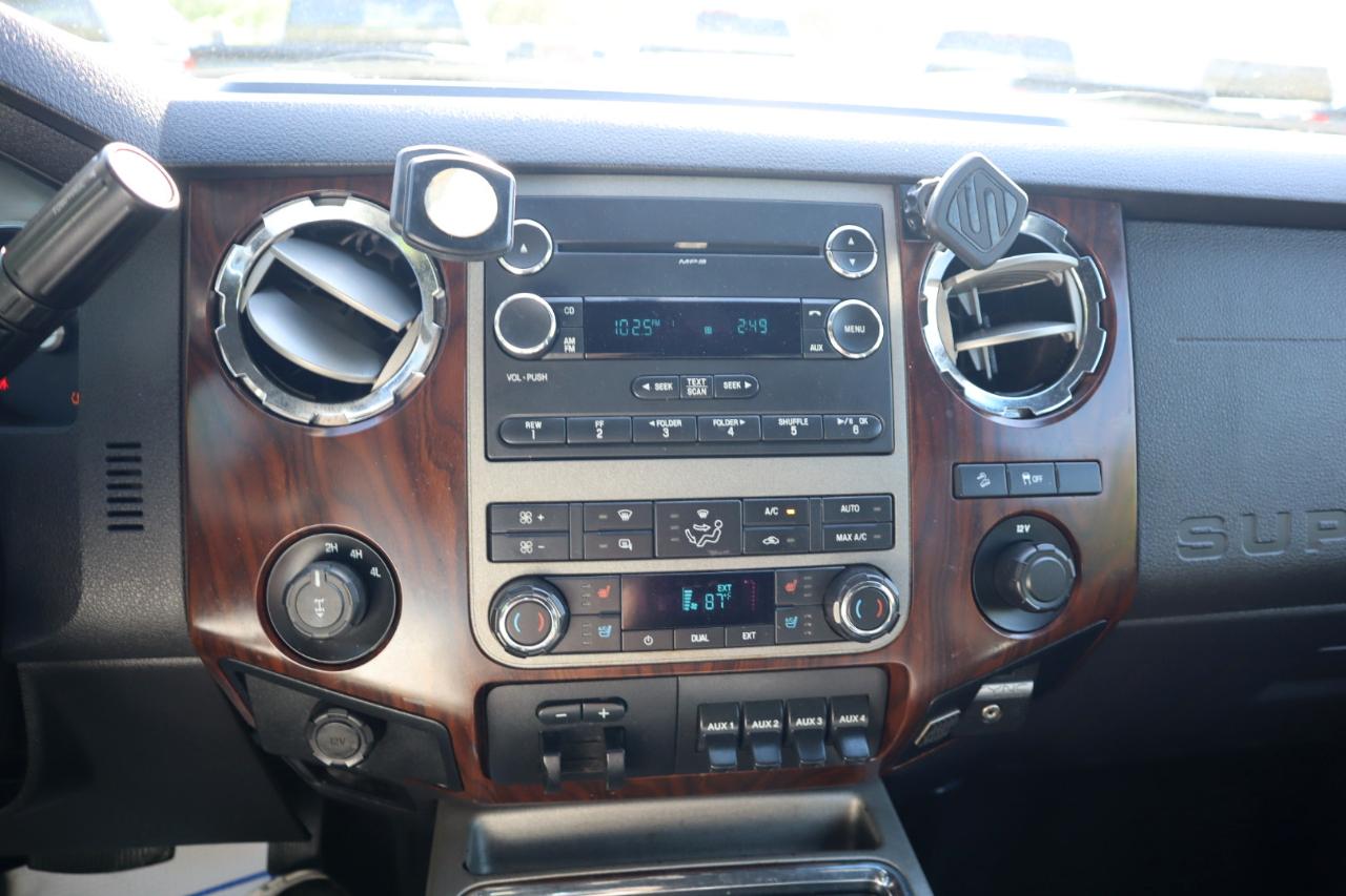 Ford Super Duty F-250 SRW 4WD Crew Cab 156" Lariat 2011