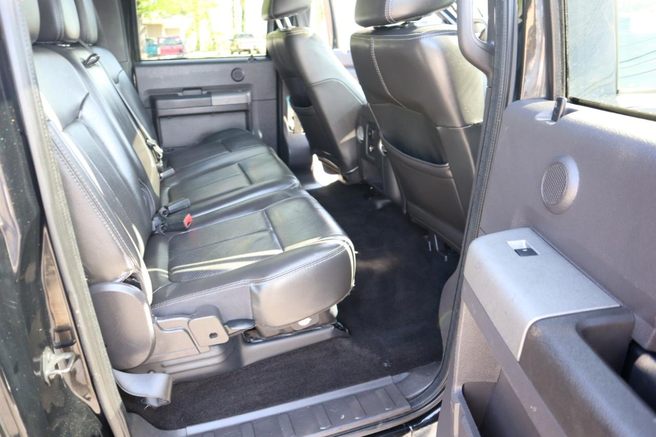 Ford Super Duty F-250 SRW 4WD Crew Cab 156" Lariat 2011