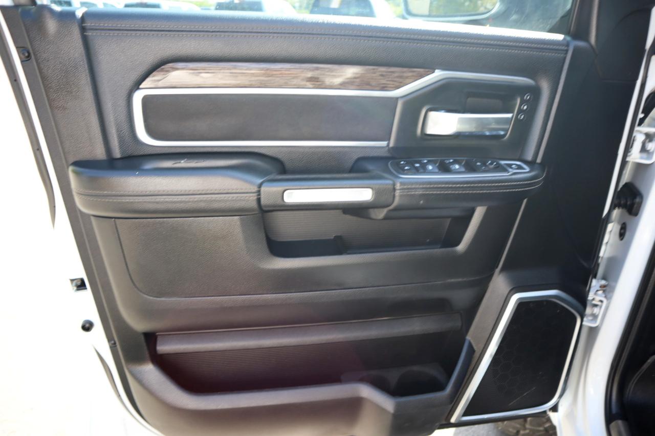 RAM 2500 Laramie 4x4 Mega Cab 6'4" Box 2019