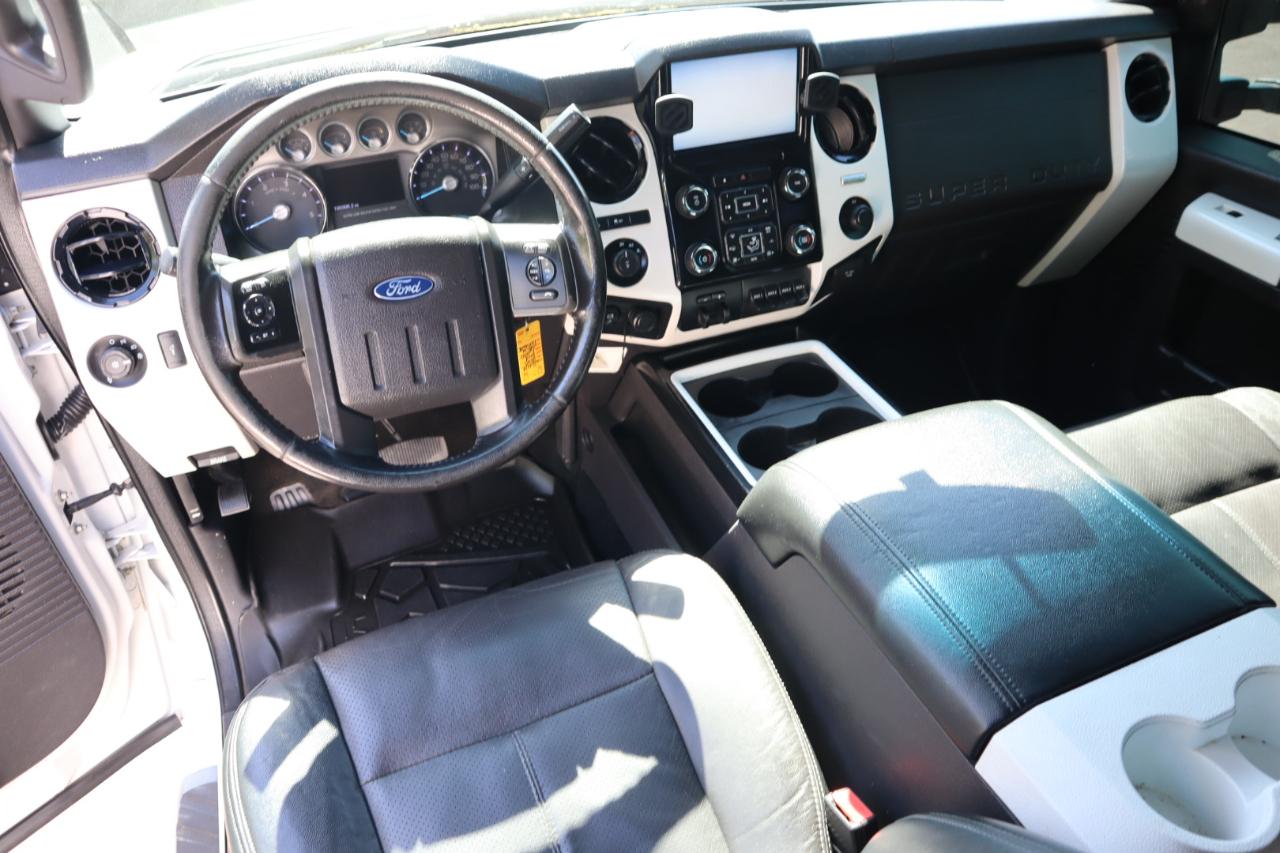Ford Super Duty F-250 SRW 4WD Crew Cab 156" Lariat 2015