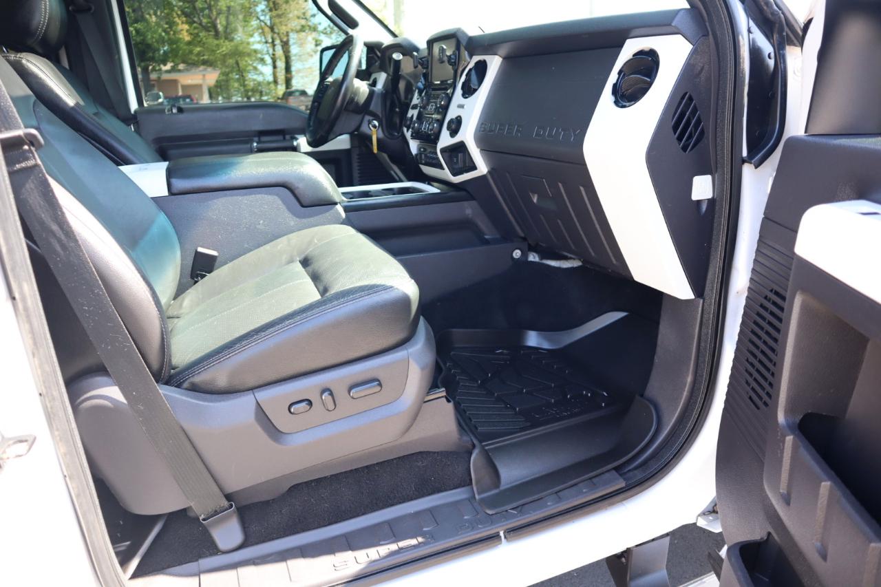 Ford Super Duty F-250 SRW 4WD Crew Cab 156" Lariat 2015