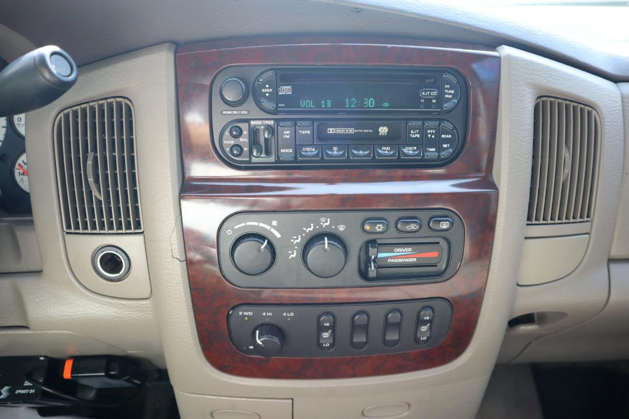 Dodge Ram 3500 4dr Quad Cab 160.5" WB DRW 4WD SLT 2003