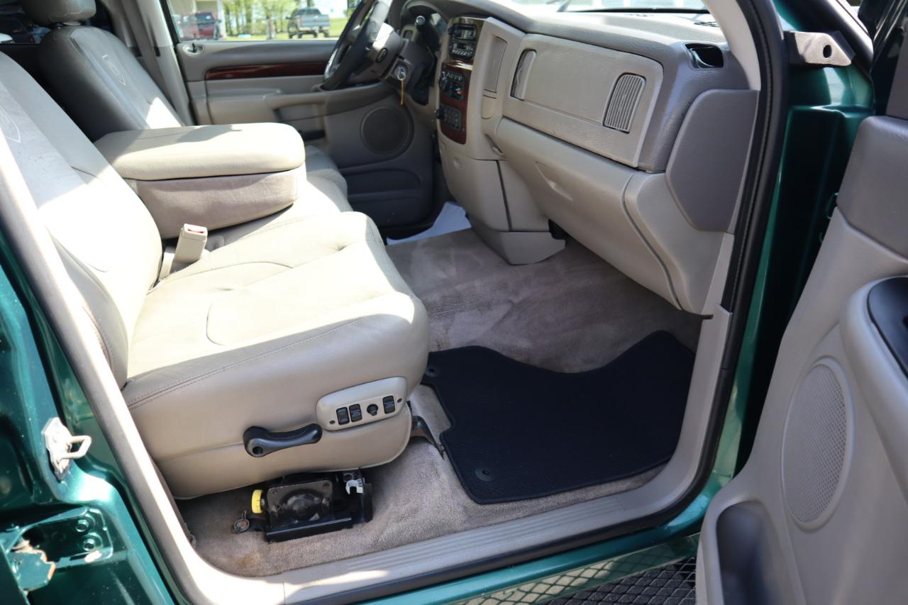 Dodge Ram 3500 4dr Quad Cab 160.5" WB DRW 4WD SLT 2003