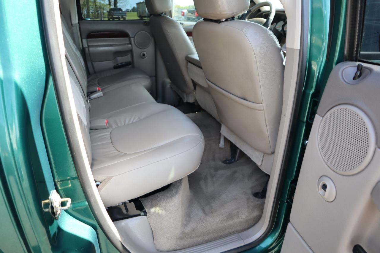 Dodge Ram 3500 4dr Quad Cab 160.5" WB DRW 4WD SLT 2003