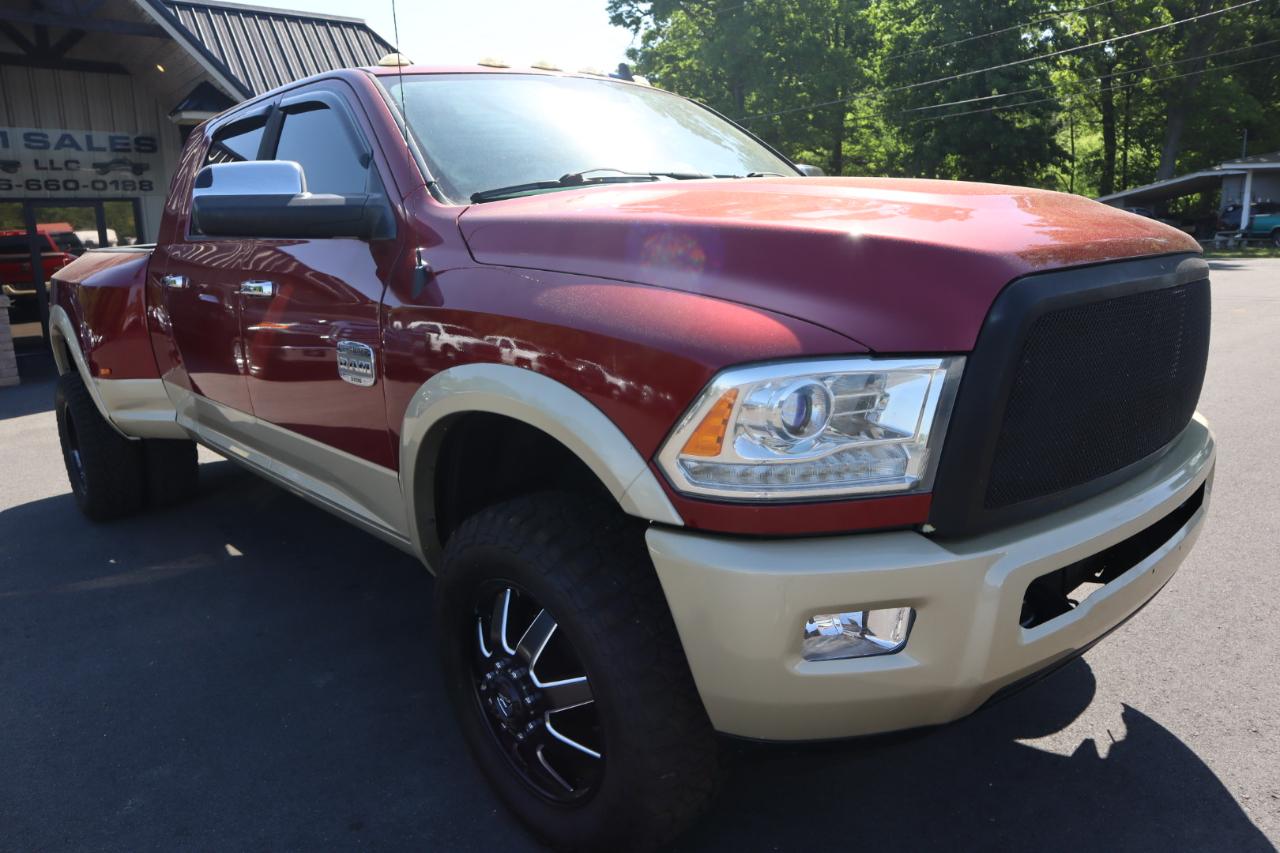 RAM 3500 4WD Mega Cab 160.5" Longhorn 2015