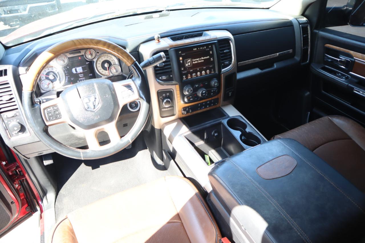 RAM 3500 4WD Mega Cab 160.5" Longhorn 2015