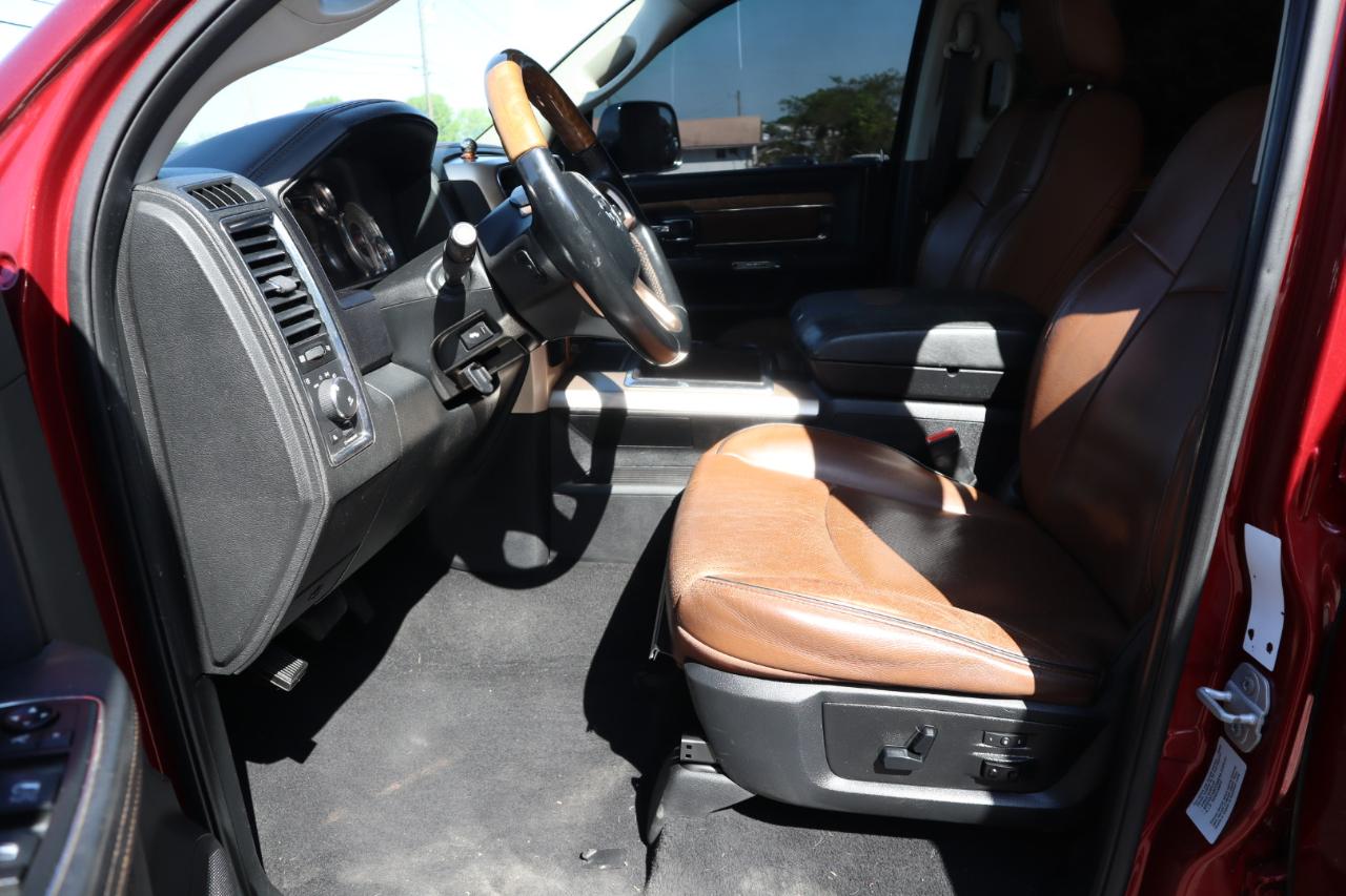 RAM 3500 4WD Mega Cab 160.5" Longhorn 2015