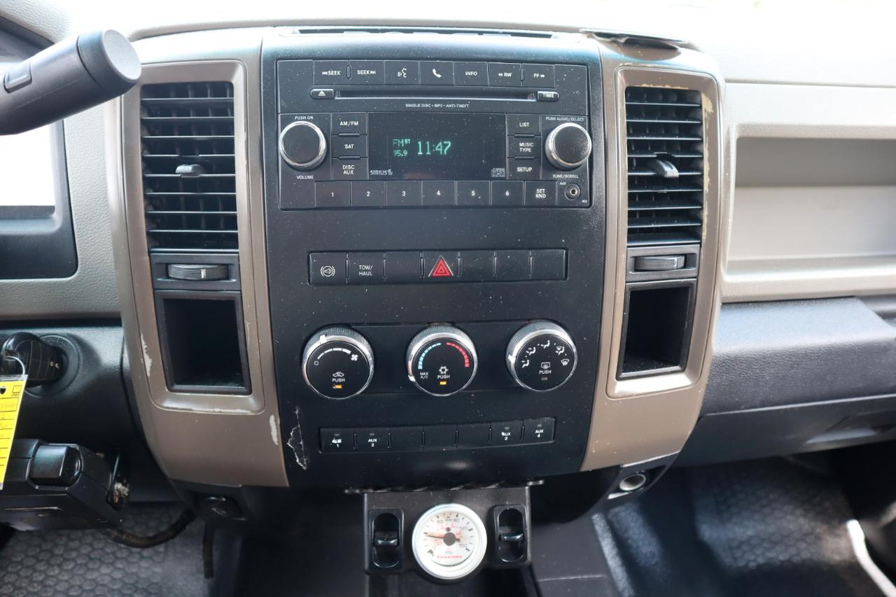 RAM 3500 4WD Crew Cab 172" WB 60" CA ST 2012