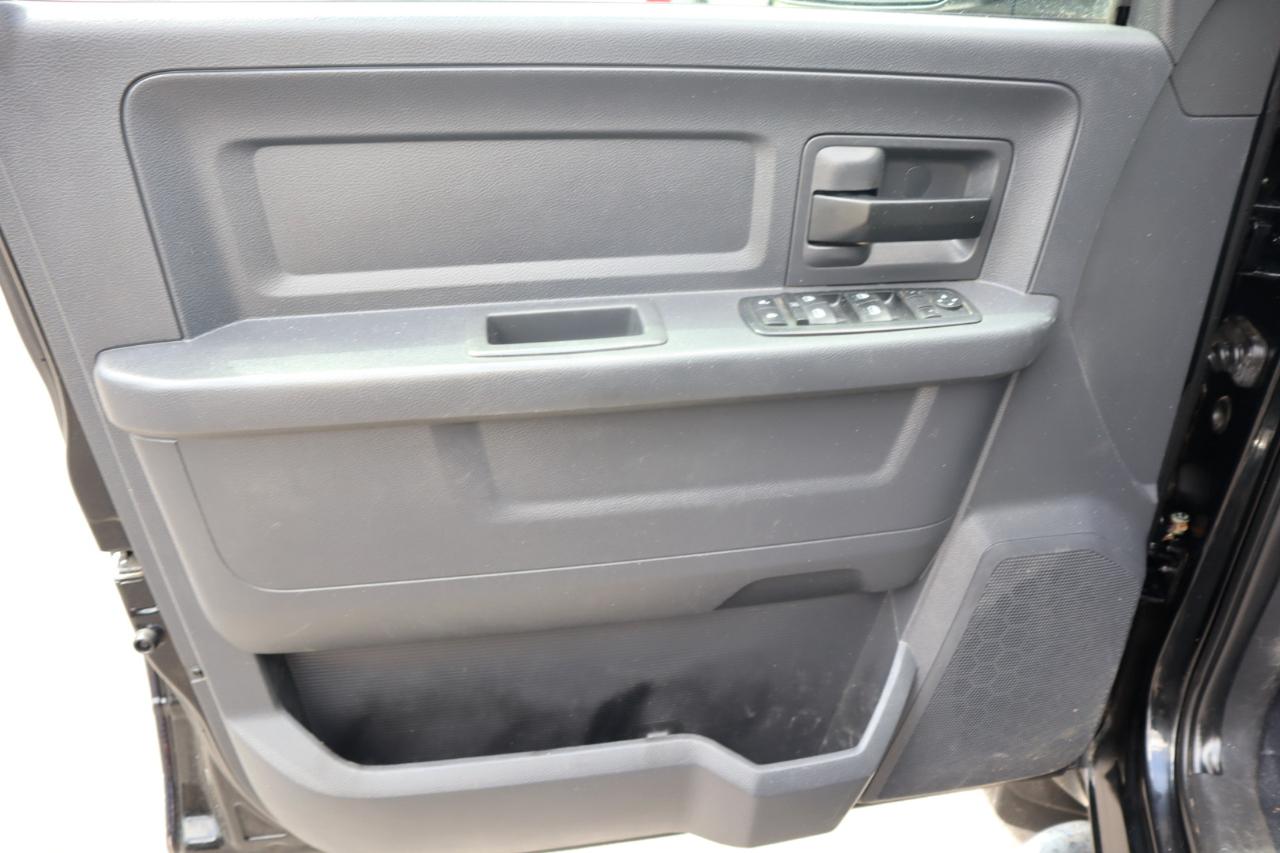 RAM 3500 4WD Crew Cab 172" WB 60" CA ST 2012