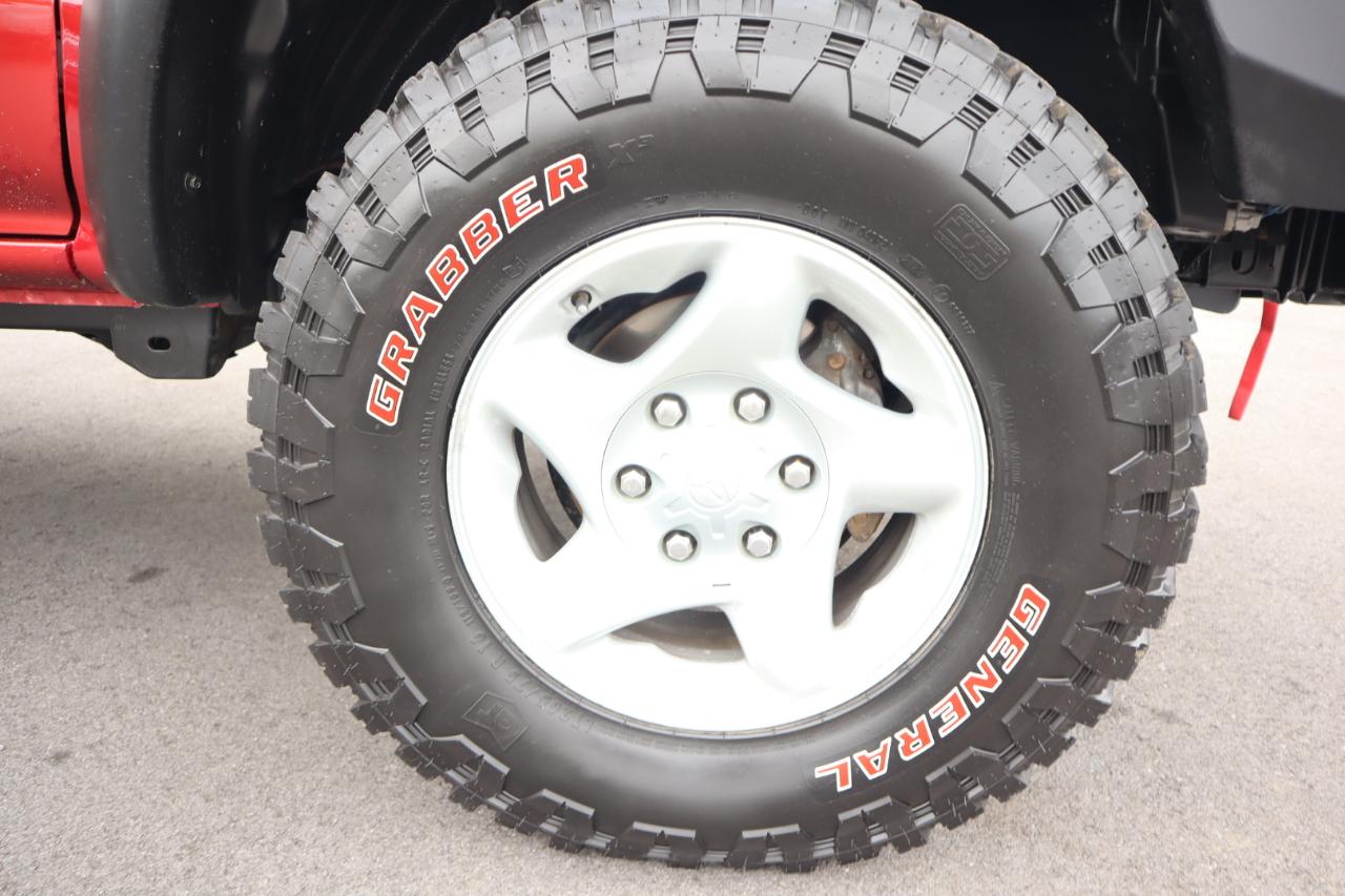 Toyota Tacoma DoubleCab V6 Auto 4WD (Natl) 2004