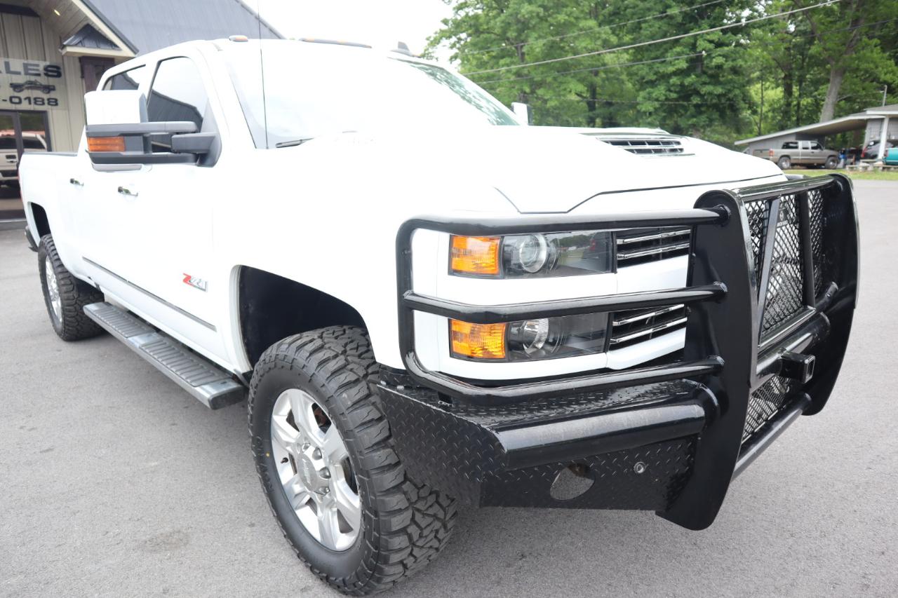 Chevrolet Silverado 2500HD 4WD Crew Cab 153.7" LTZ 2018