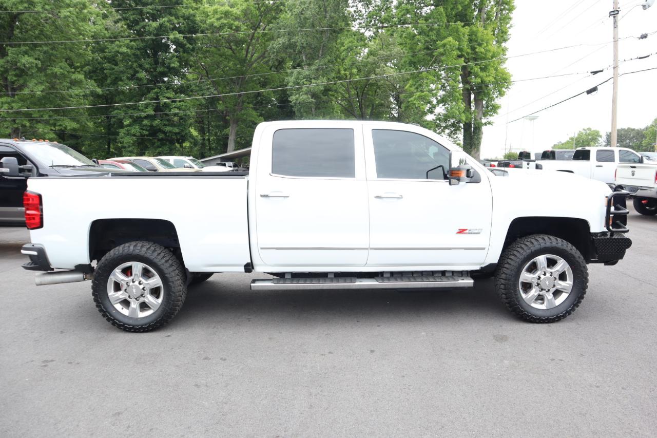 Chevrolet Silverado 2500HD 4WD Crew Cab 153.7" LTZ 2018