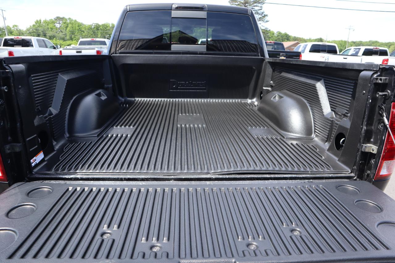 RAM 2500 Big Horn 4x4 Crew Cab 6'4" Box 2017