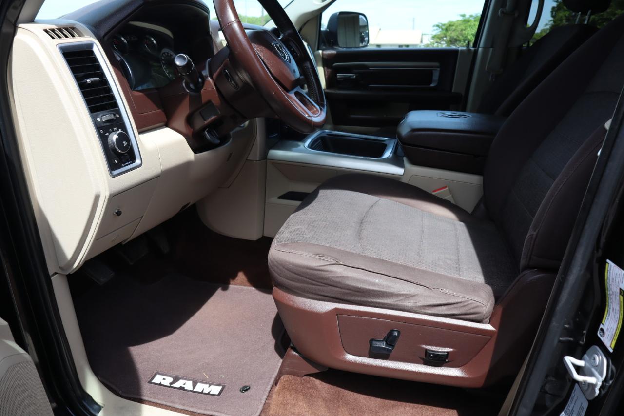 RAM 2500 Big Horn 4x4 Crew Cab 6'4" Box 2017