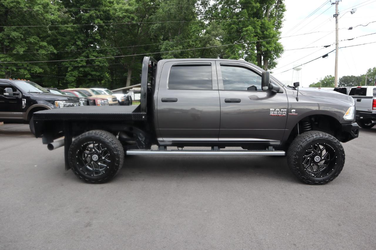 RAM 2500 Tradesman 4x4 Crew Cab 6'4" Box 2018