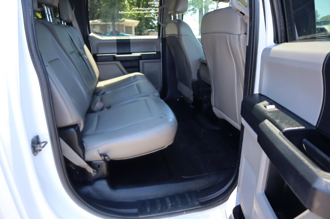 Ford Super Duty F-350 DRW Lariat 4WD Crew Cab 179" WB 60" CA 2019
