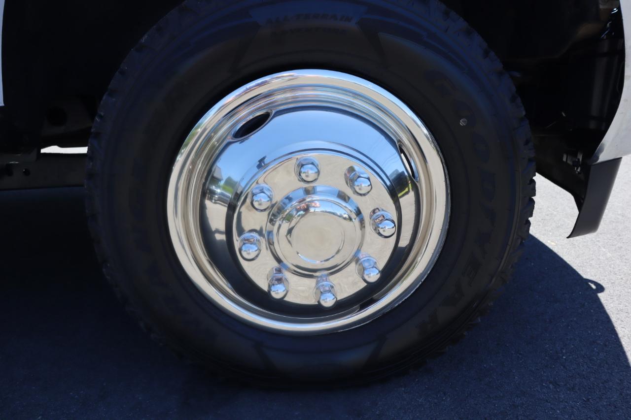 Ford Super Duty F-350 DRW Lariat 4WD Crew Cab 179" WB 60" CA 2019