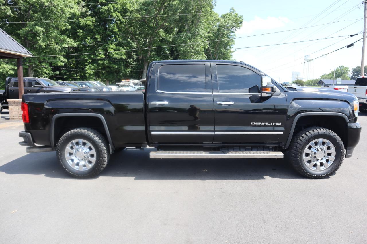 GMC Sierra 2500HD 4WD Crew Cab 153.7" Denali 2018
