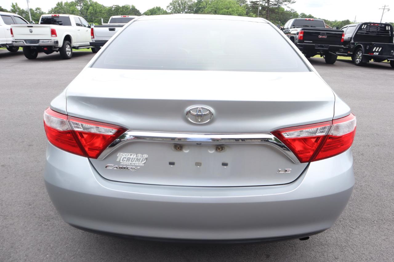 Toyota Camry LE Auto (Natl) 2017
