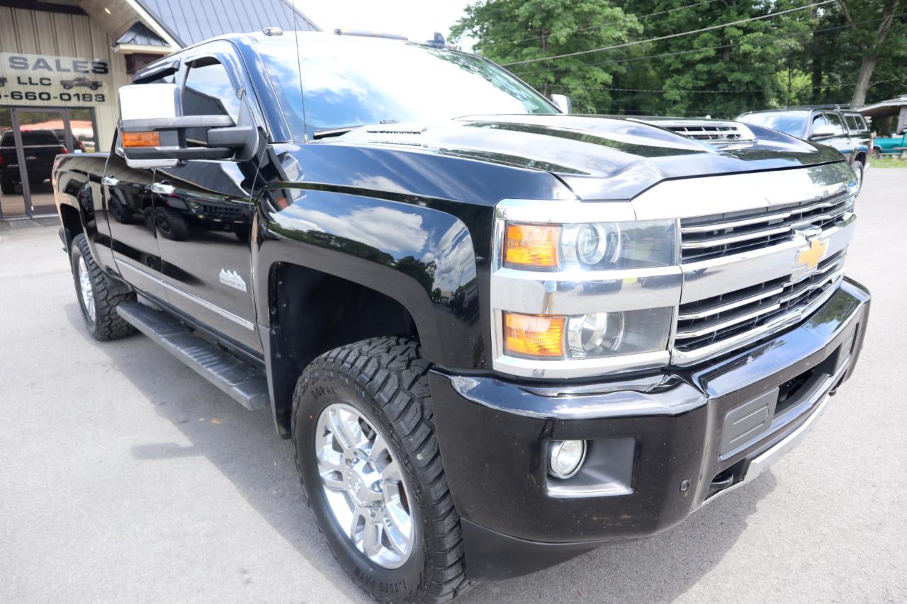 Chevrolet Silverado 2500HD 4WD Crew Cab 153" High Country 2017