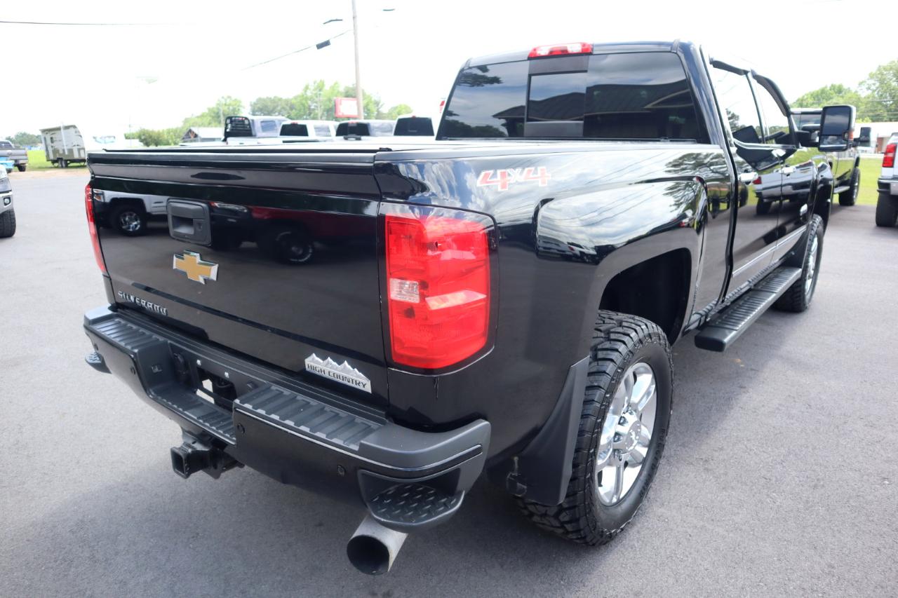 Chevrolet Silverado 2500HD 4WD Crew Cab 153" High Country 2017