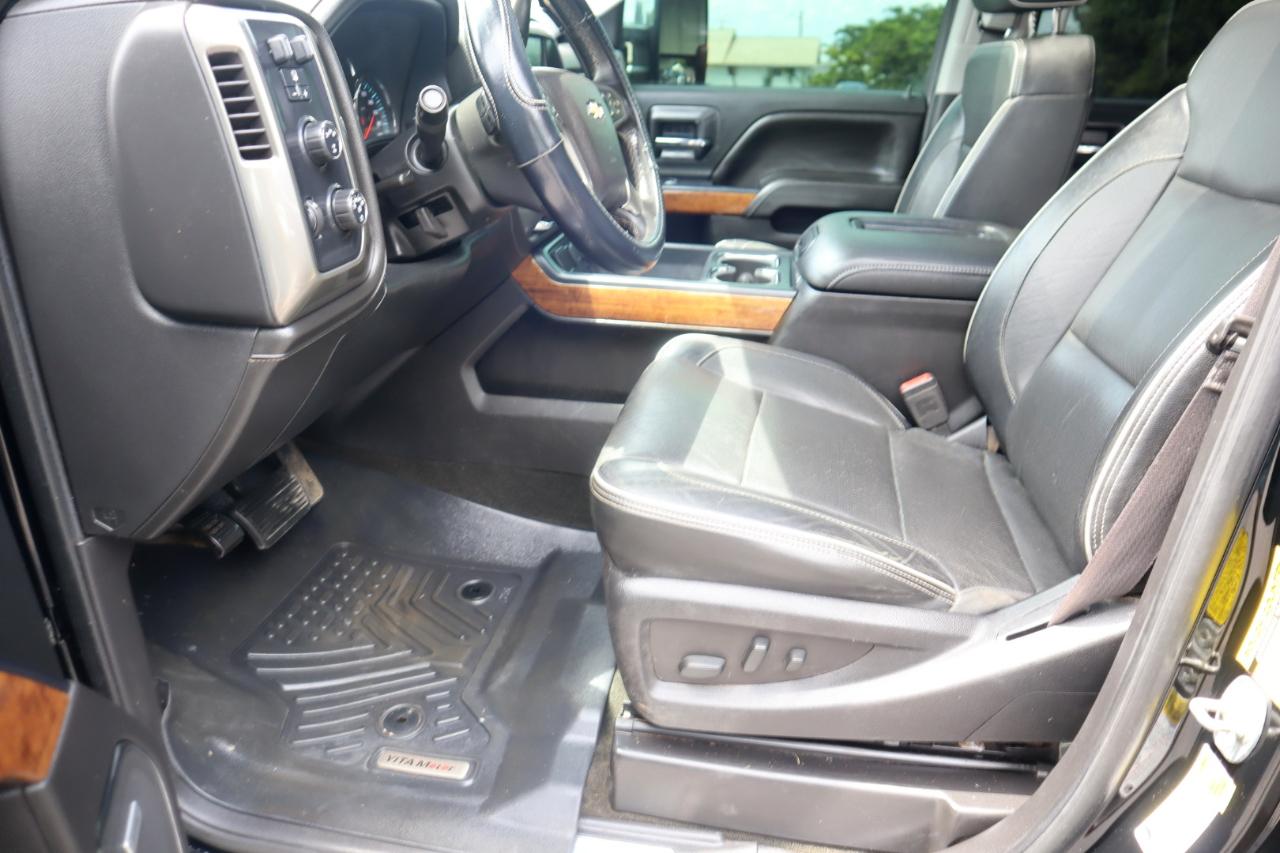 Chevrolet Silverado 2500HD 4WD Crew Cab 153" High Country 2017