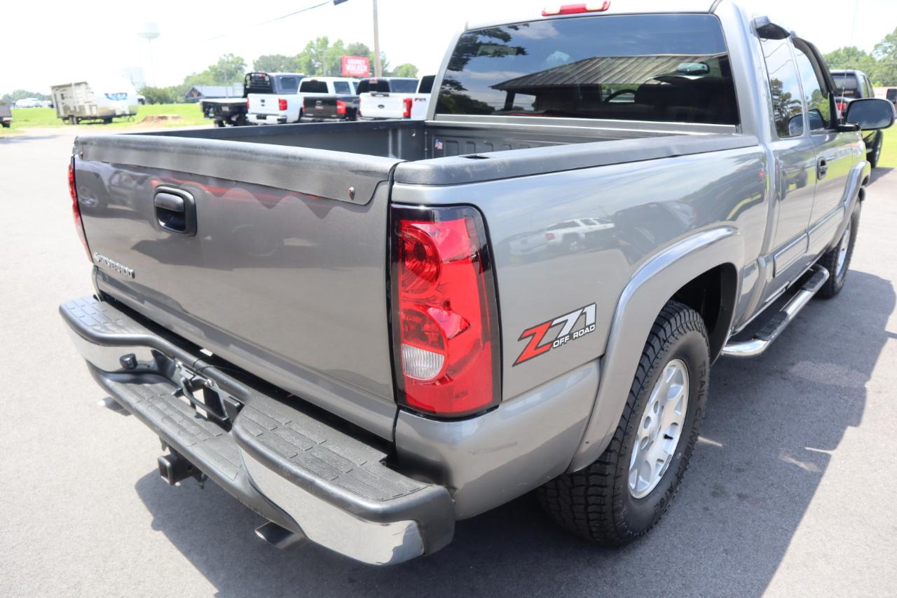 Chevrolet Silverado 1500 Ext Cab 134.0" WB 4WD LT3 2006