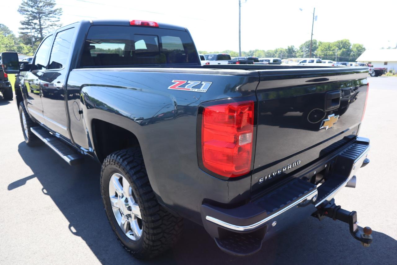 Chevrolet Silverado 2500HD 4WD Crew Cab 153.7" LTZ 2017