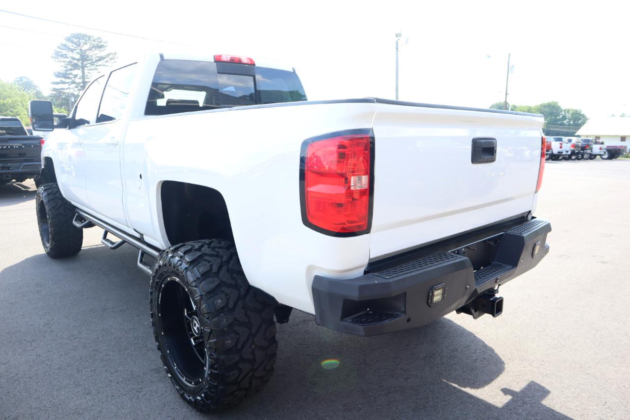 Chevrolet Silverado 2500HD 4WD Crew Cab 153.7" High Country 2017