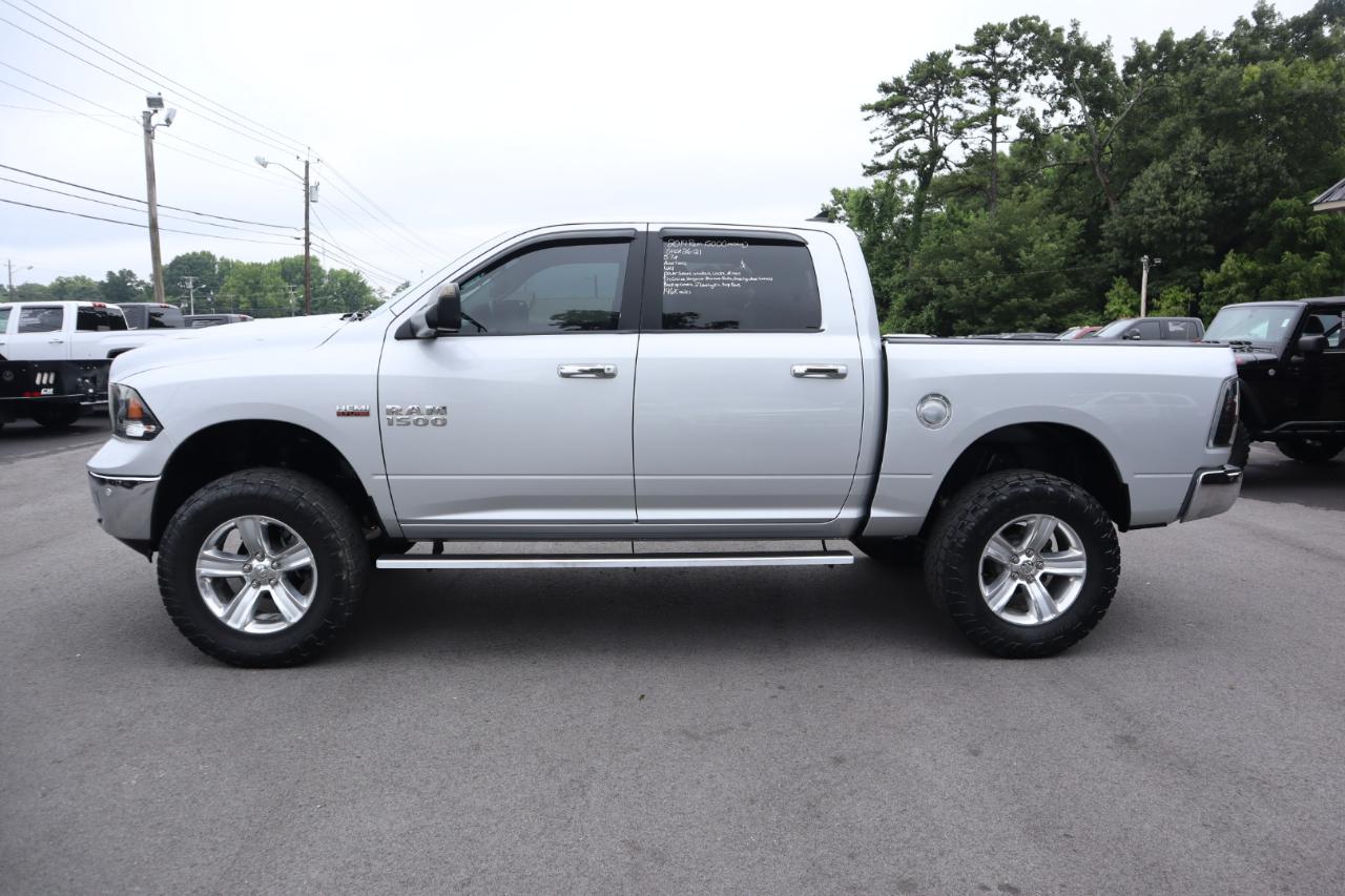 RAM 1500 4WD Crew Cab 140.5" Big Horn 2014