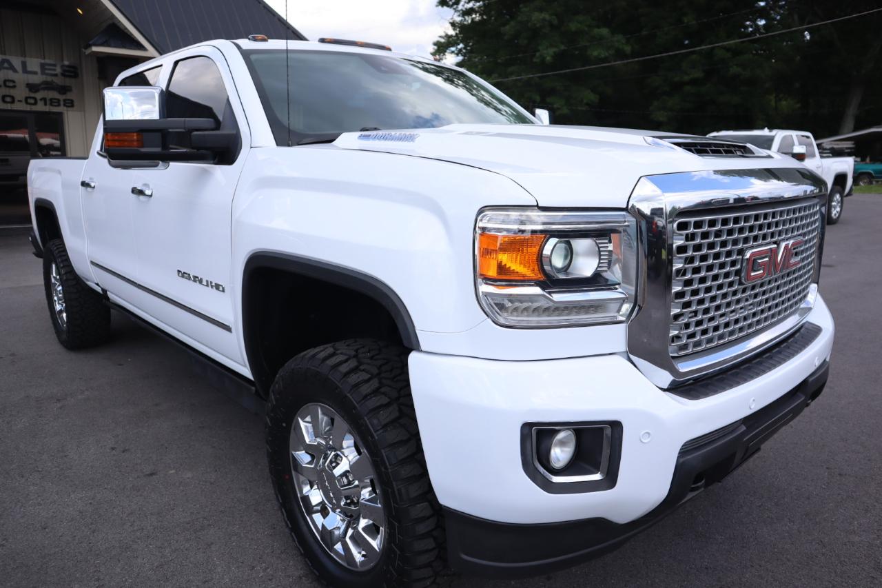 GMC Sierra 2500HD 4WD Crew Cab 153.7" Denali 2017