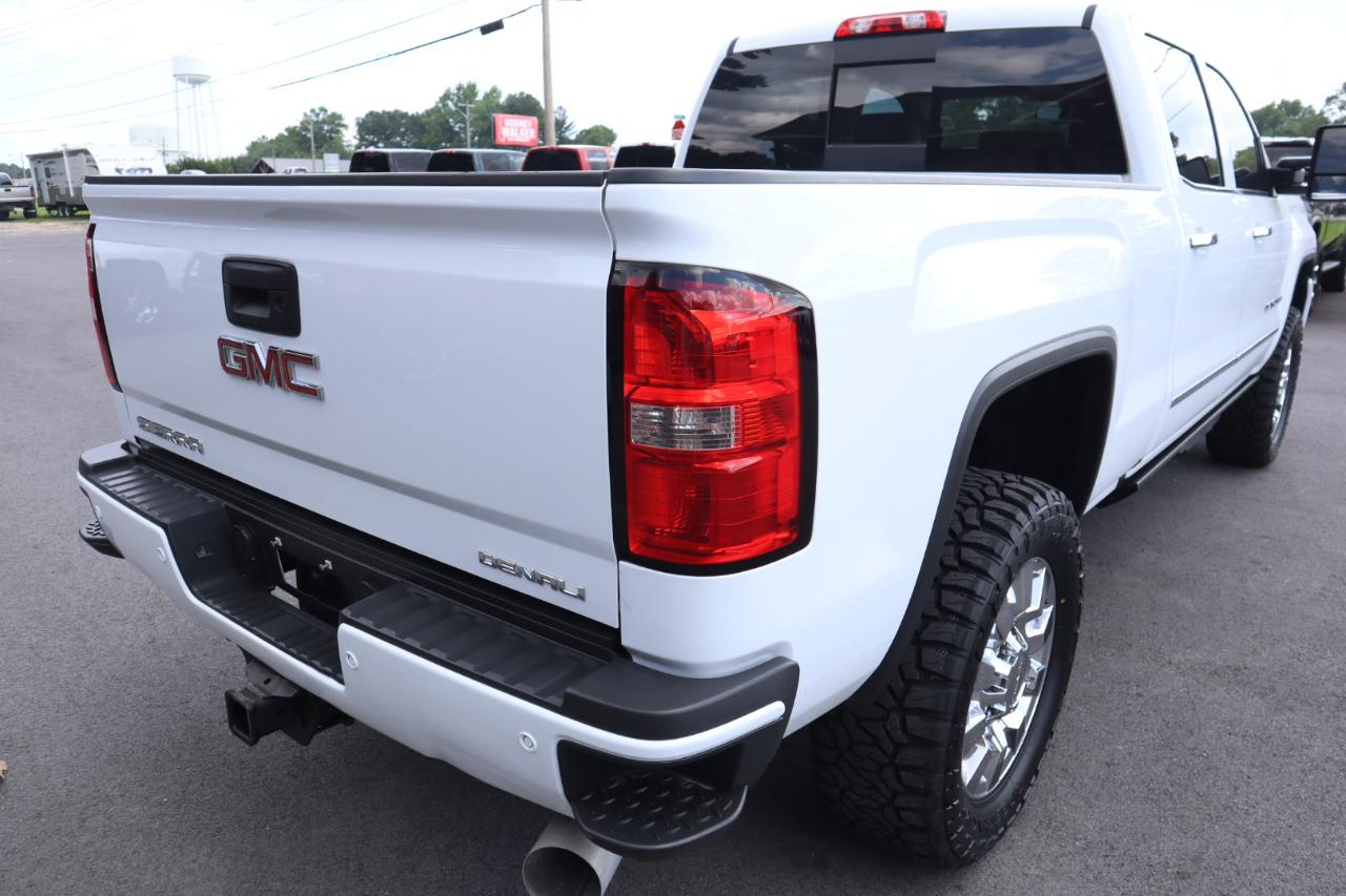 GMC Sierra 2500HD 4WD Crew Cab 153.7" Denali 2017