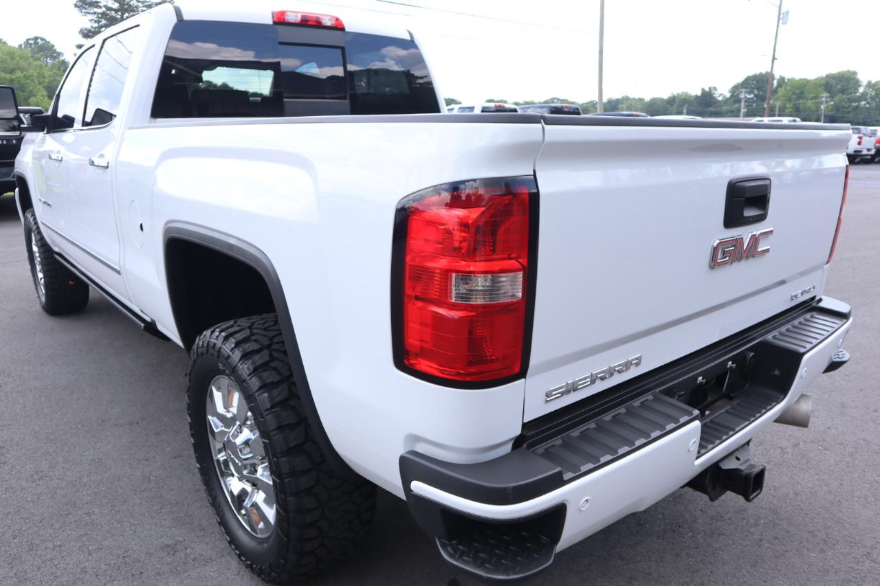 GMC Sierra 2500HD 4WD Crew Cab 153.7" Denali 2017