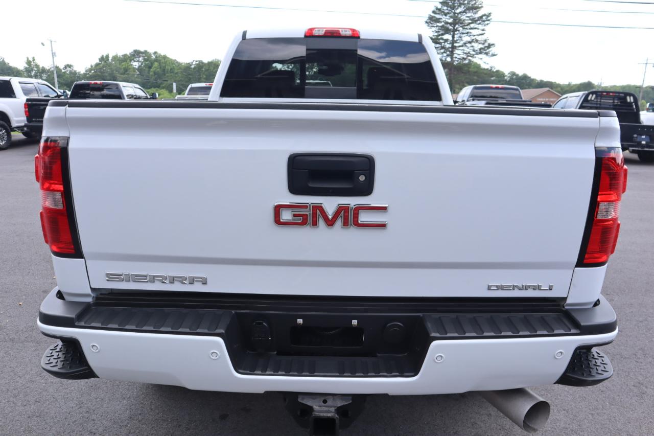 GMC Sierra 2500HD 4WD Crew Cab 153.7" Denali 2017