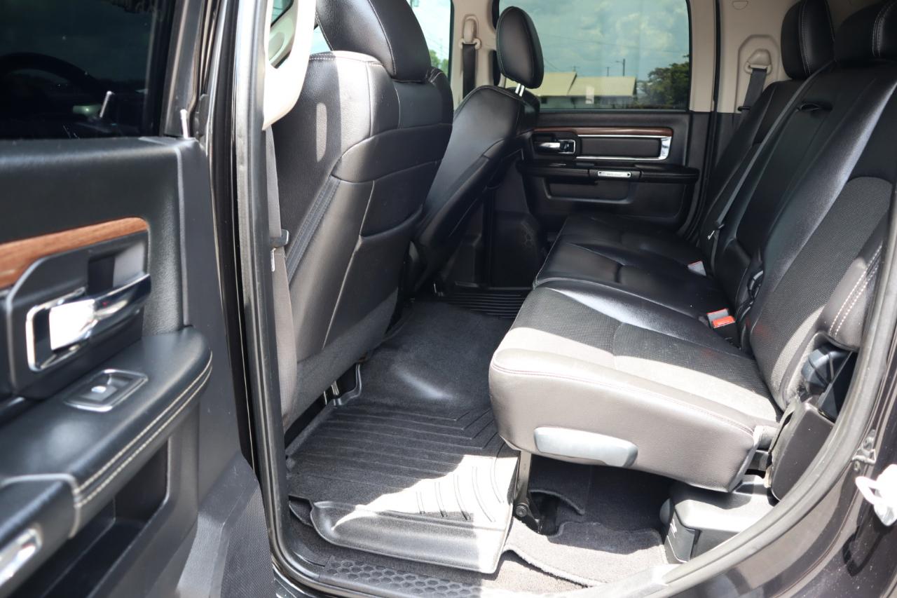 RAM 3500 4WD Mega Cab 160.5" Laramie 2016