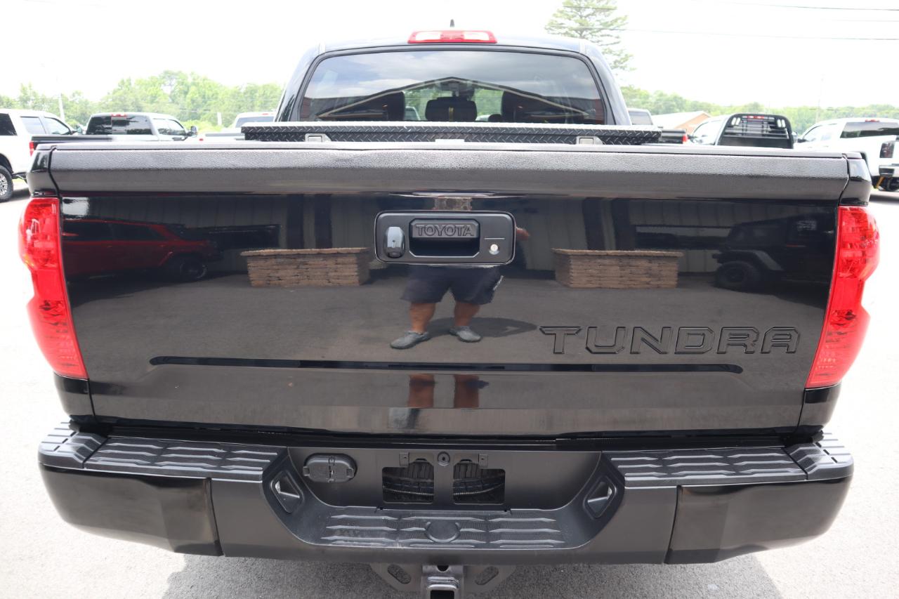 Toyota Tundra 4WD Limited CrewMax 5.5' Bed 5.7L (Natl) 2021