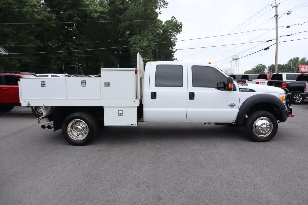 Ford Super Duty F-550 DRW 4WD Crew Cab 176" WB 60" CA Lariat 2015