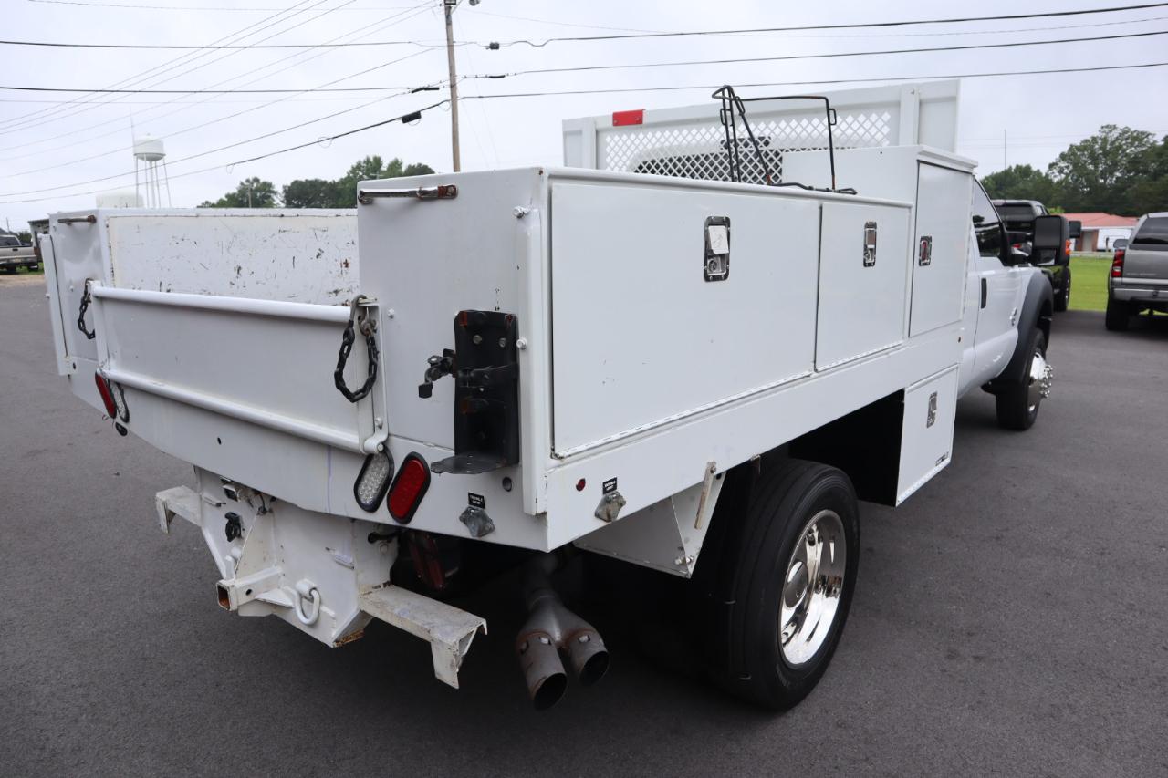 Ford Super Duty F-550 DRW 4WD Crew Cab 176" WB 60" CA Lariat 2015
