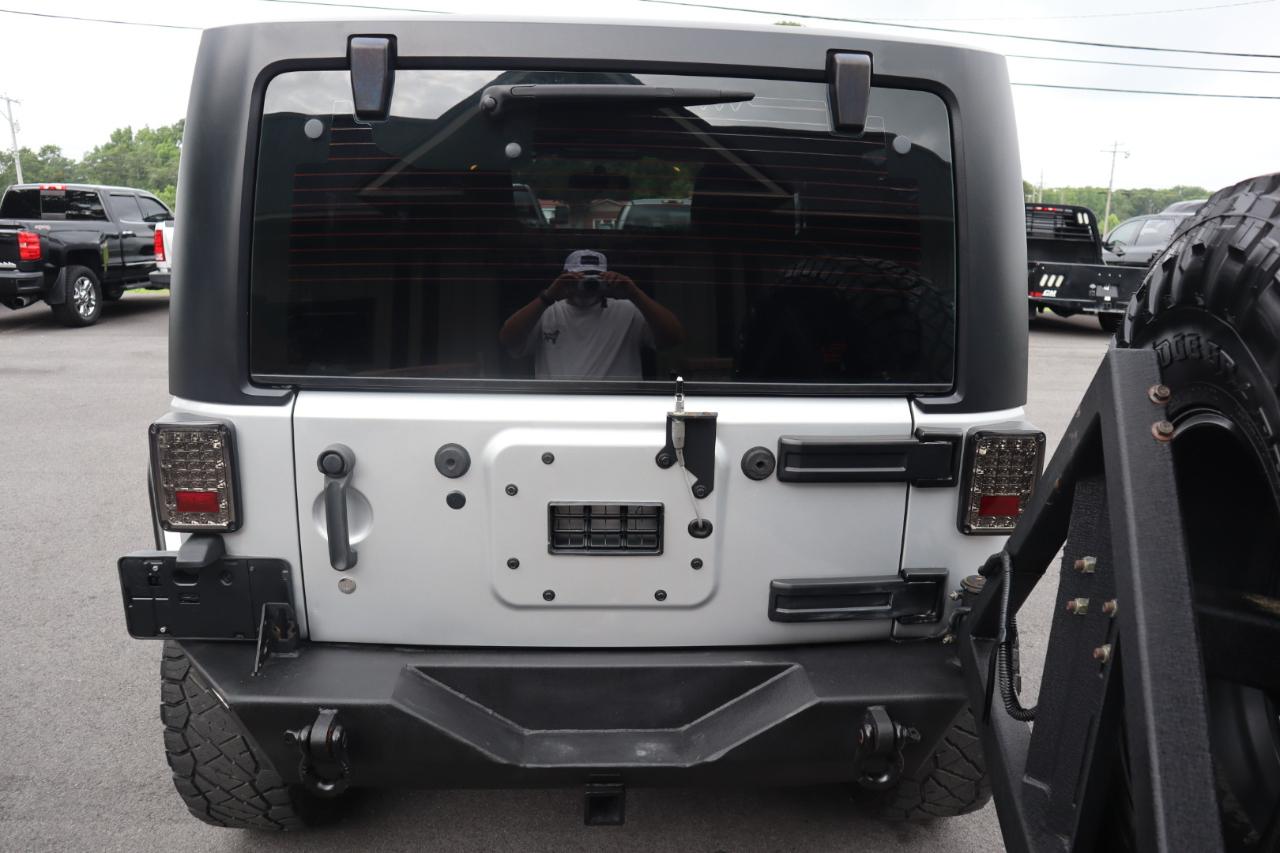 Jeep Wrangler 4WD 2dr Sport 2012