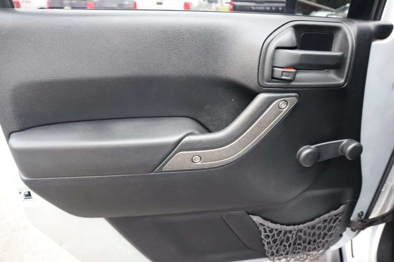 Jeep Wrangler 4WD 2dr Sport 2012