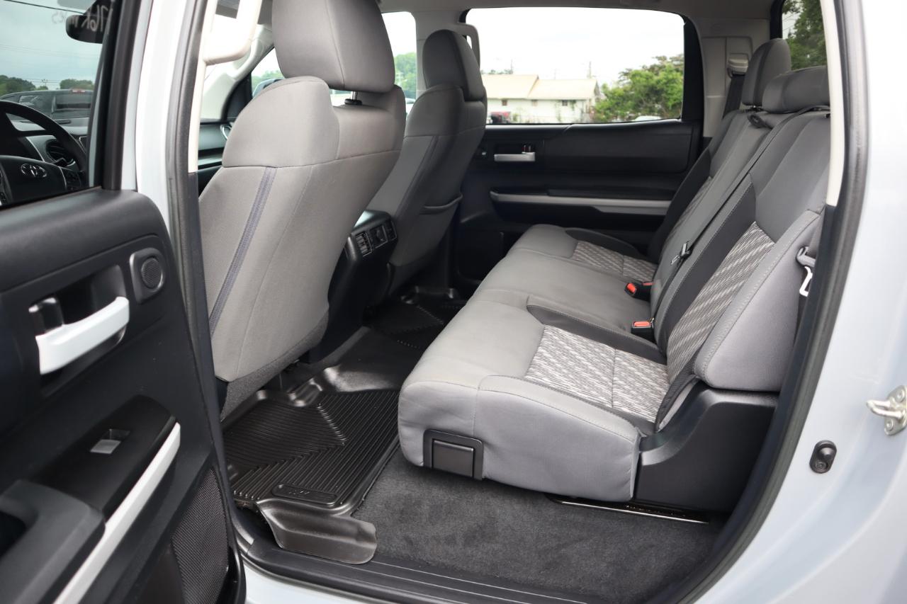 Toyota Tundra 4WD SR5 CrewMax 5.5' Bed 5.7L FFV (Natl) 2019