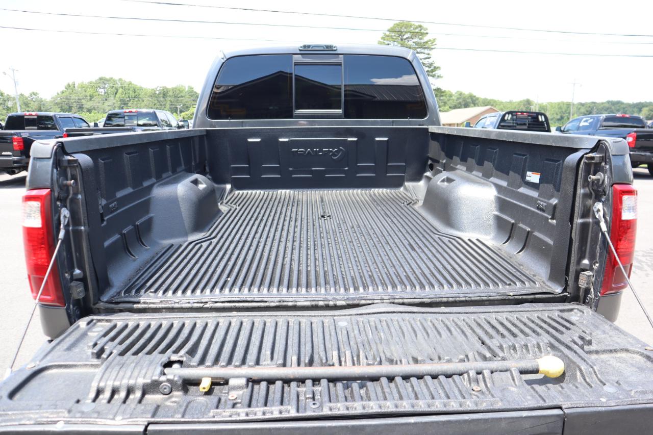 Ford Super Duty F-250 SRW 4WD Crew Cab 156" Lariat 2016